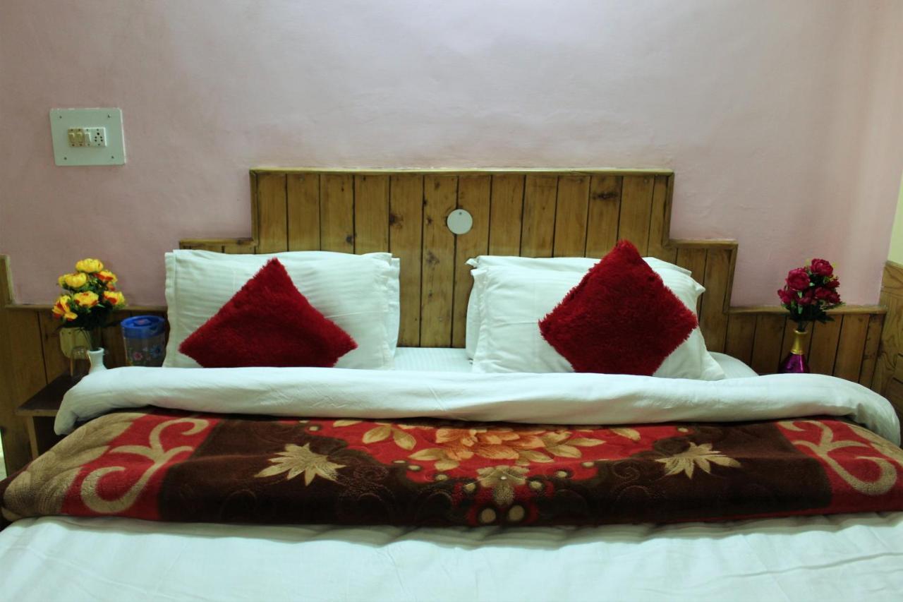 Hotel New Royal Manāli Eksteriør billede