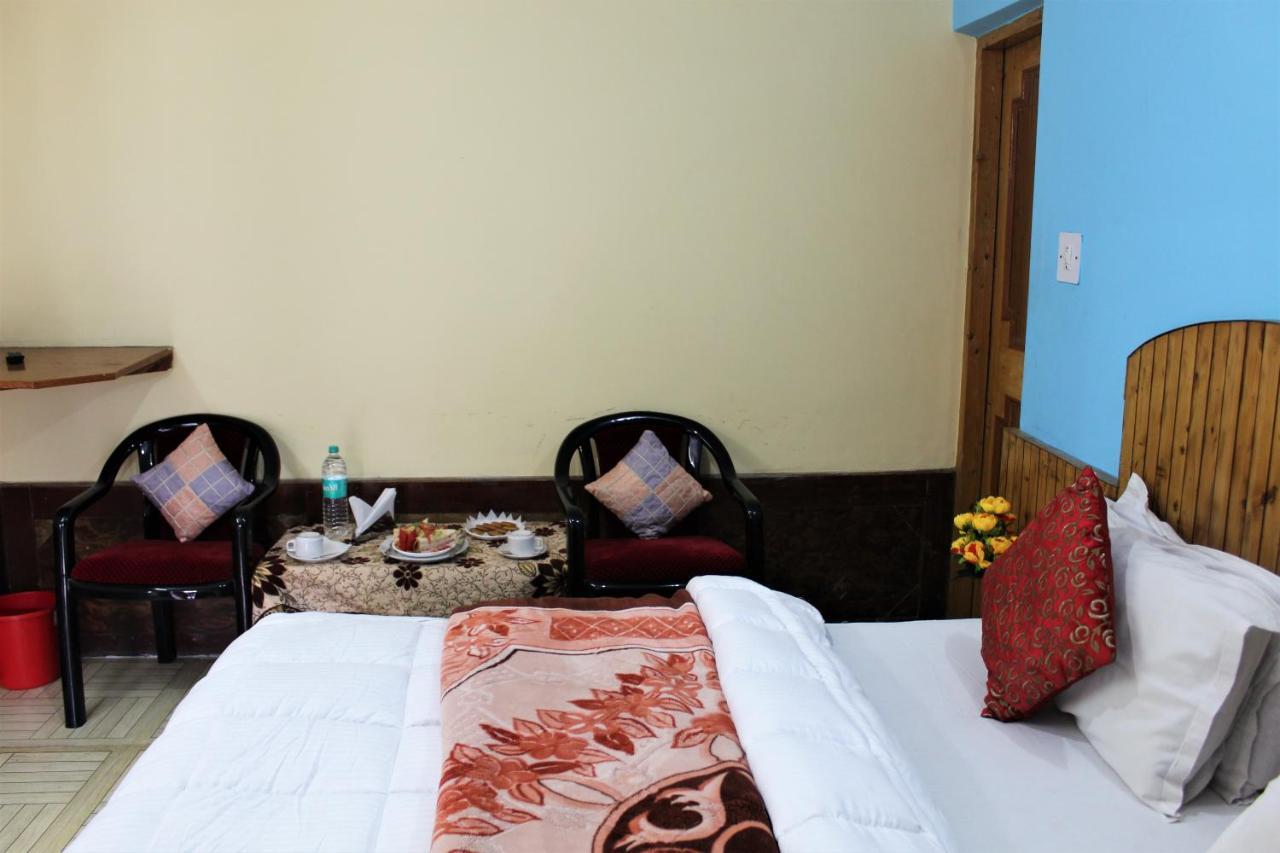 Hotel New Royal Manāli Eksteriør billede
