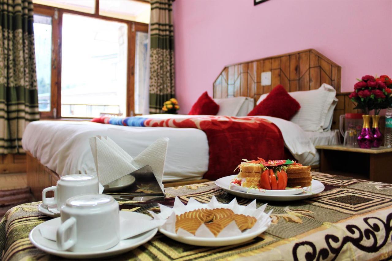 Hotel New Royal Manāli Eksteriør billede