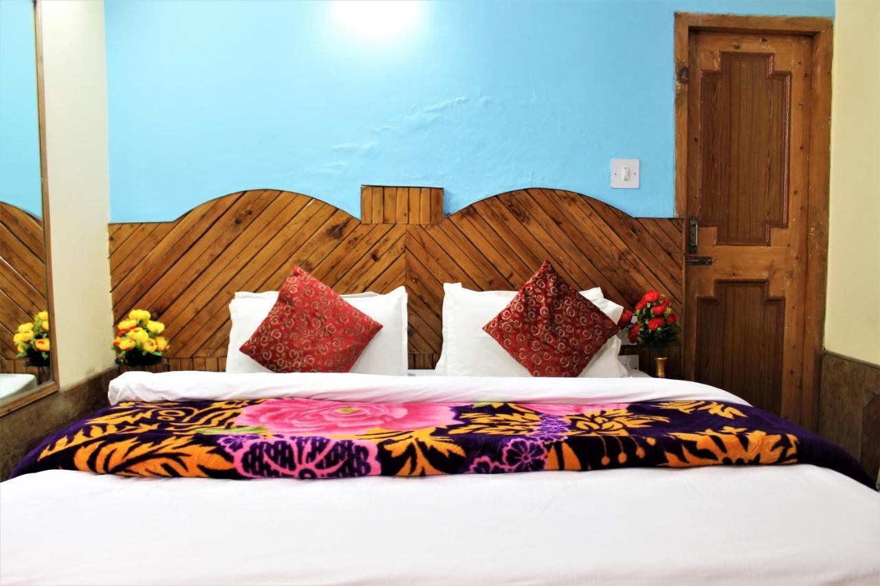 Hotel New Royal Manāli Eksteriør billede