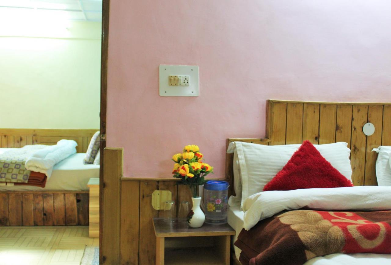 Hotel New Royal Manāli Eksteriør billede