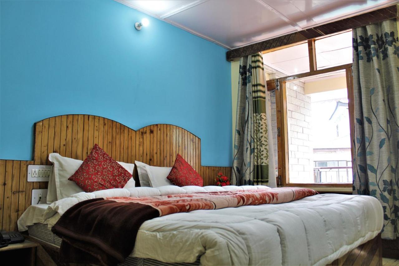 Hotel New Royal Manāli Eksteriør billede