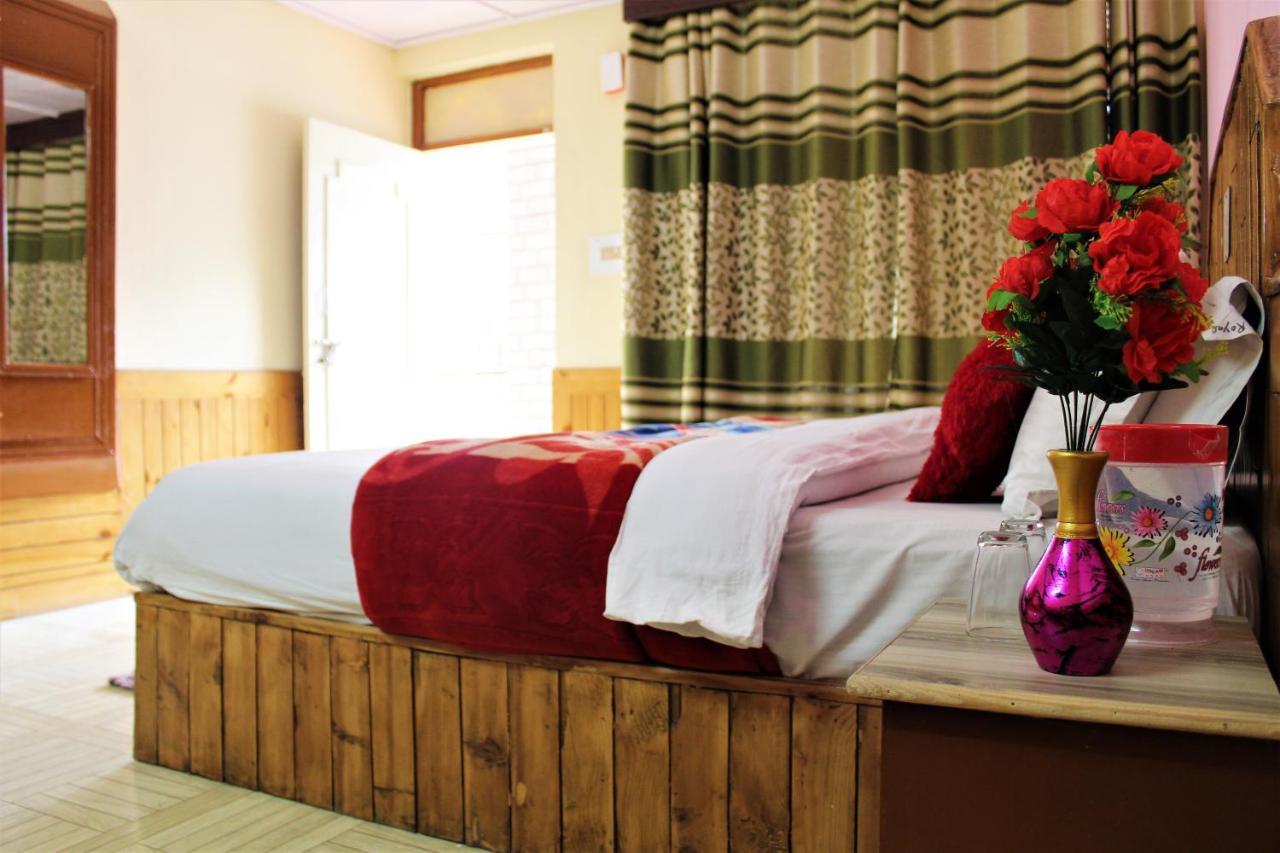 Hotel New Royal Manāli Eksteriør billede