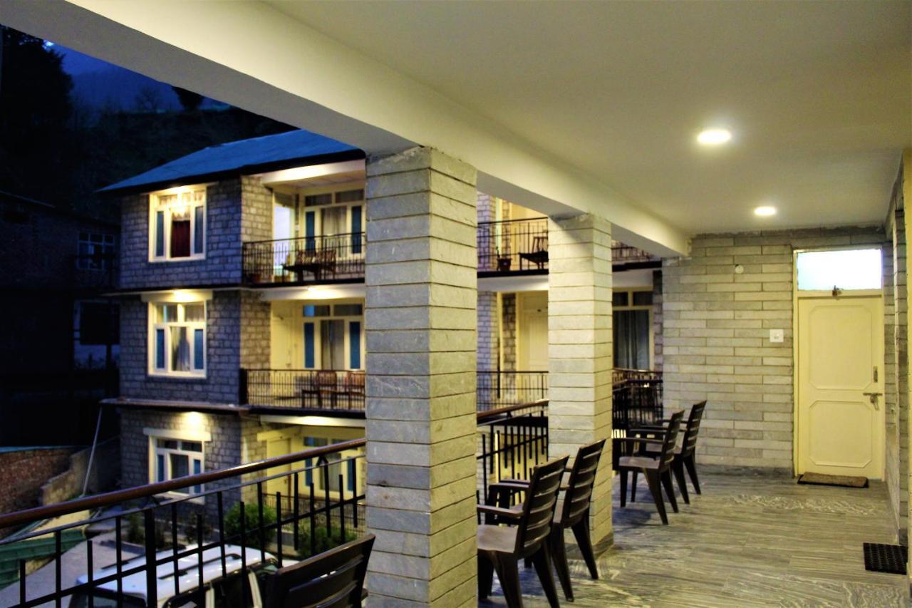 Hotel New Royal Manāli Eksteriør billede
