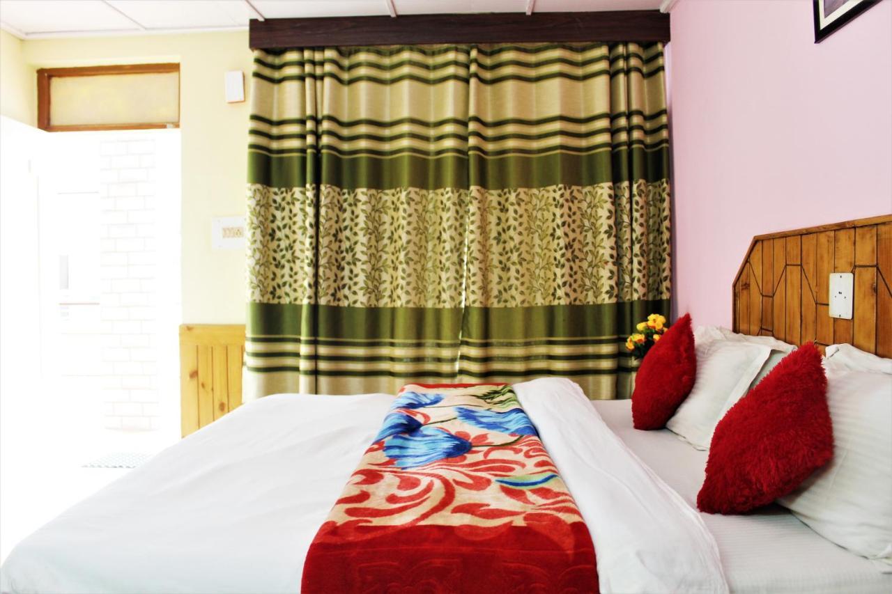 Hotel New Royal Manāli Eksteriør billede