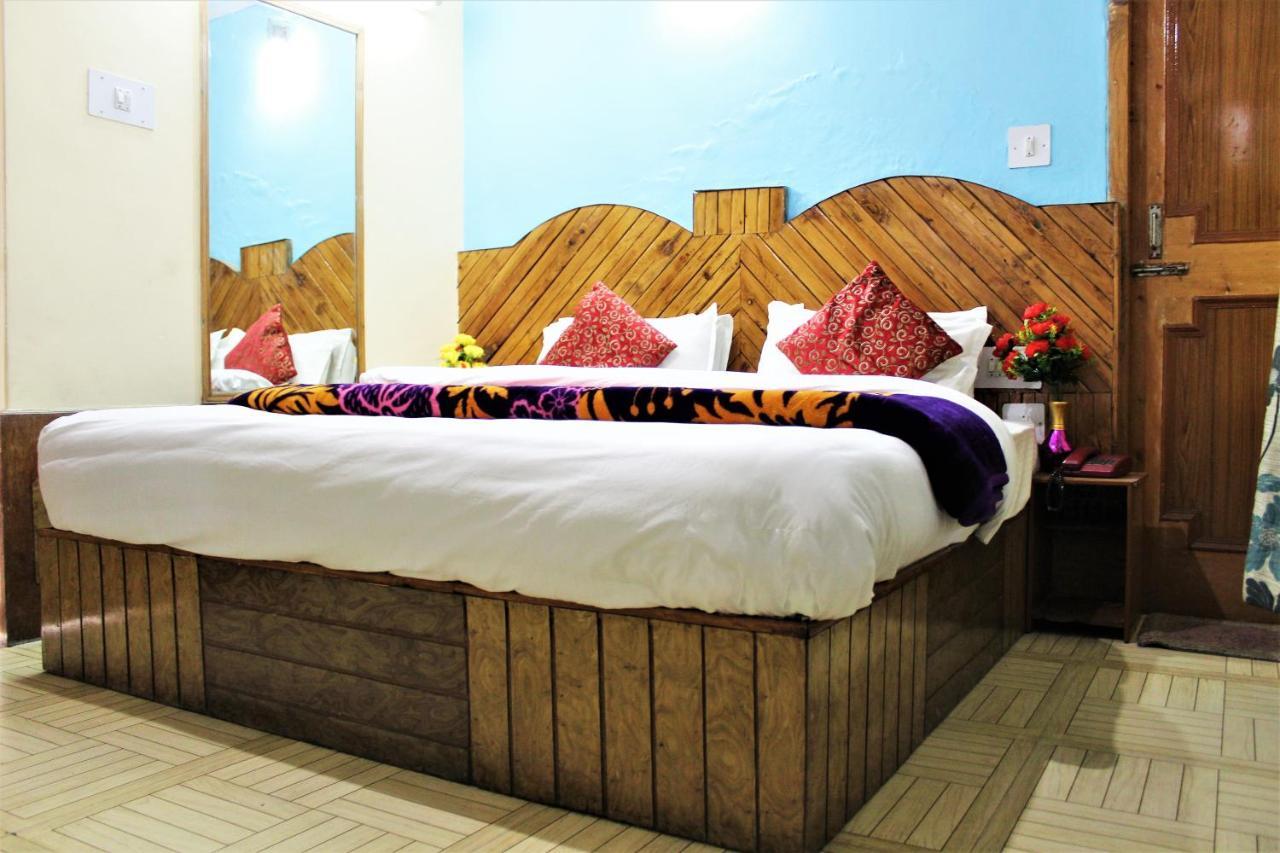 Hotel New Royal Manāli Eksteriør billede